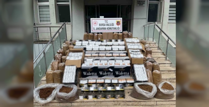 Gemlik'te kaçak sigara şebekesine darbe: 2 kişi tutuklandı