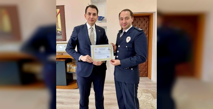 Hisarcık Kaymakamı'ndan polislere övgü: Huzurumuzun teminatı!