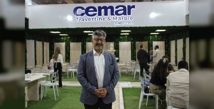 İzmir, doğaltaşın kalbi olarak 31. kez dünyaya açıldı: Dev bloklar görücüye çıktı!