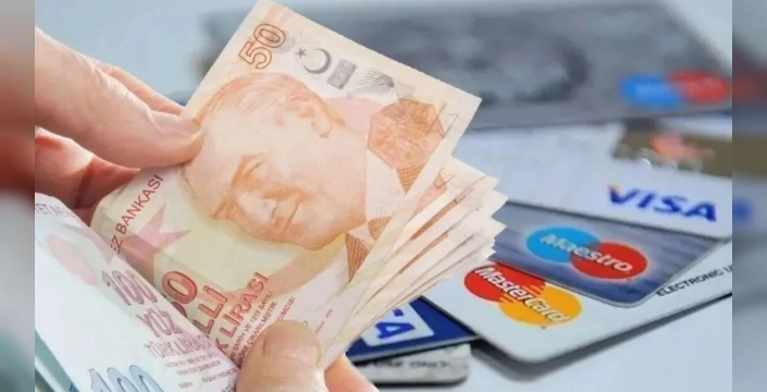 Kredi kartı ile borç kapatma yöntemi: Uzmanlardan uyarılar