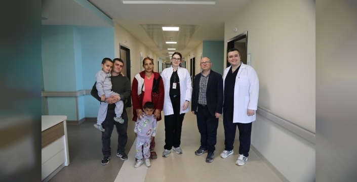 Kütahya'da 4 yaşındaki hastaya başarıyla cerrahi müdahale yapıldı