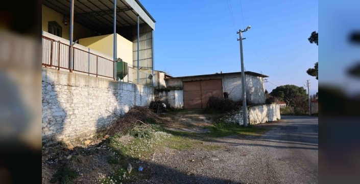 Milyonlarca lira harcanan kooperatif çürümeye terk edildi, üreticiler umutsuz