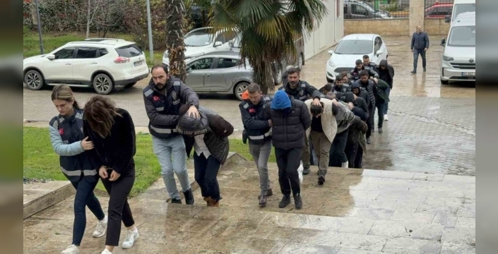 Milyonluk araç vurgununda 13 kişi adliyeye sevk edildi