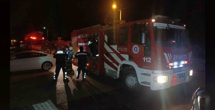 Side'de site deposunda çıkan yangın yürekleri ağza getirdi