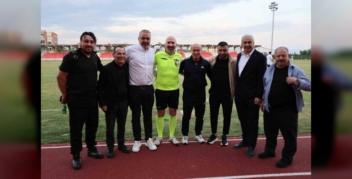 Anıl Taşdemir, yeşil sahalara veda ederken umut çağrısı yaptı