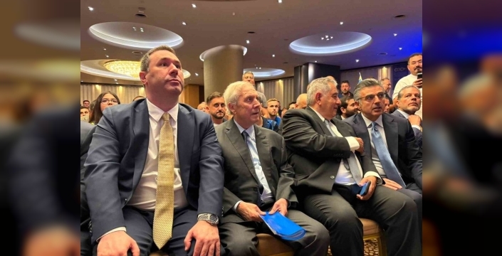 Aziz Yıldırım, İzmir'de kongre üyeleriyle buluştu: 'Şampiyonluk her şeyin ilacı