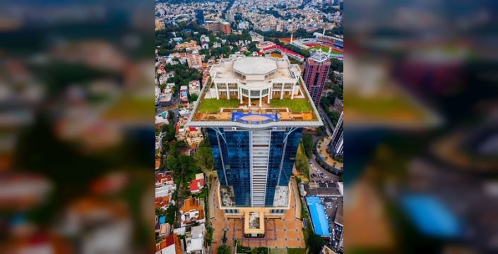 Bangalore'da Beyaz Saray benzeri ilginç yapı tartışma yaratıyor