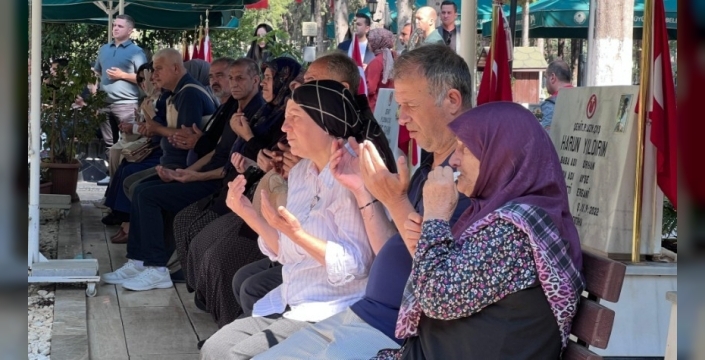 Bayramda şehitlere ve ailelerine vefa: Mersin'de anlamlı ziyaretler