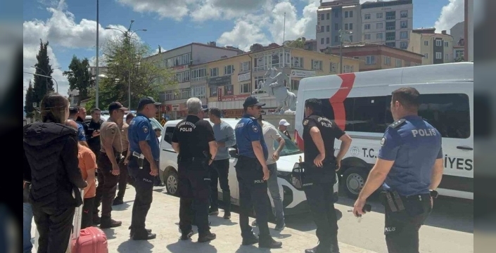 Bilecik'te boşanma kavgasında cinayet önlendi, polis zamanında müdahale etti