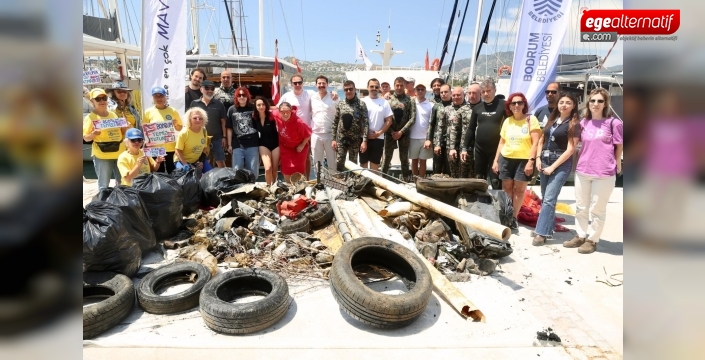 Bodrum’da Çevre Seferberliği: Denizden 2,5 Ton Atık Çıkarıldı