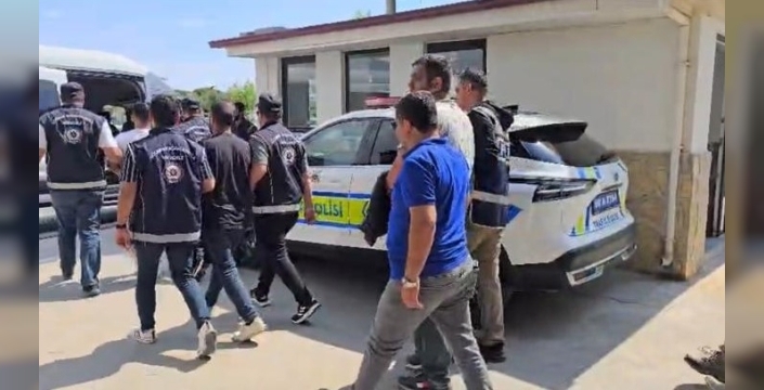 Didim'de 34 düzensiz göçmen yakalandı, 3 organizatör tutuklandı
