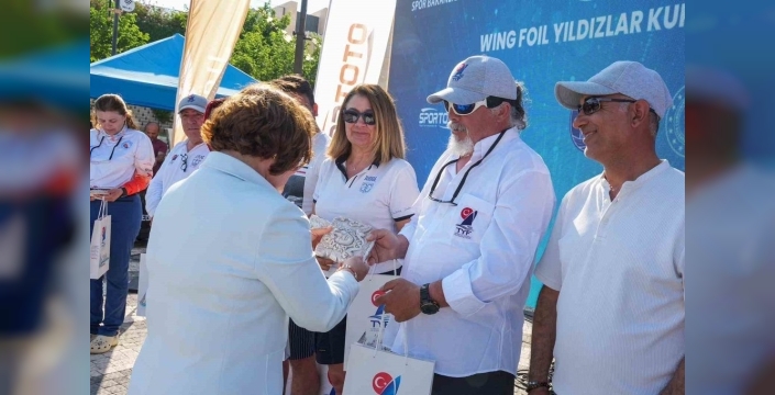 Didim, TYF Yelken Ligi'nin kalbi oldu: Rüzgar ve deniz sporcuları coşturdu