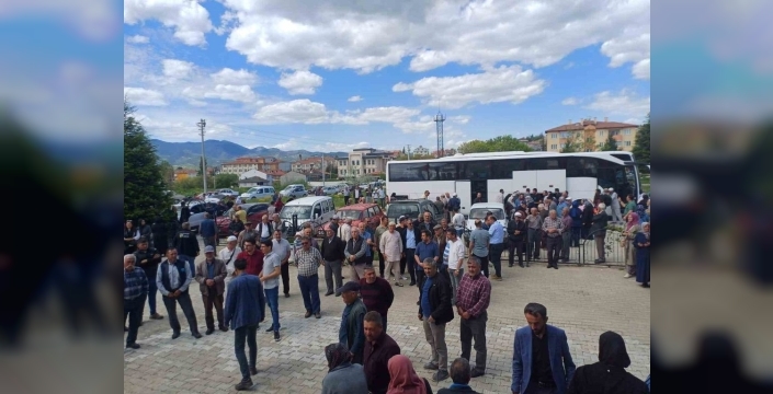 Emet'ten kutsal topraklara ilk kafile: 20 hacı adayı gözyaşlarıyla uğurlandı