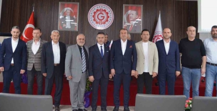 Gediz OSB başkanlığı Dr. Yunus Altıngemi’ye devredildi