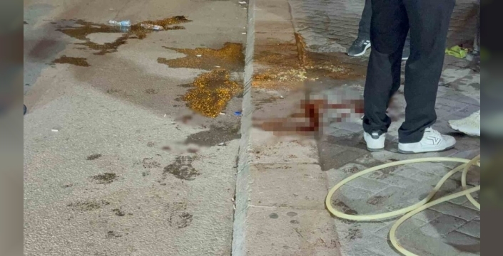 Gençlik kavgası kanlı bitti: 16 yaşındaki çocuk bıçaklandı