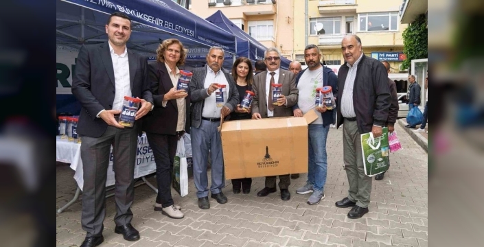 İzmir'de incir üreticilerine ekşilik böceğine karşı doğal tuzak desteği