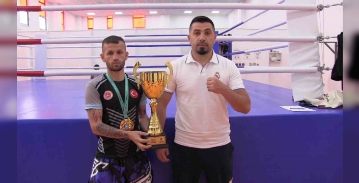 Siirtli Muharrem Solgun, Kick Boks'ta dünya şampiyonu oldu