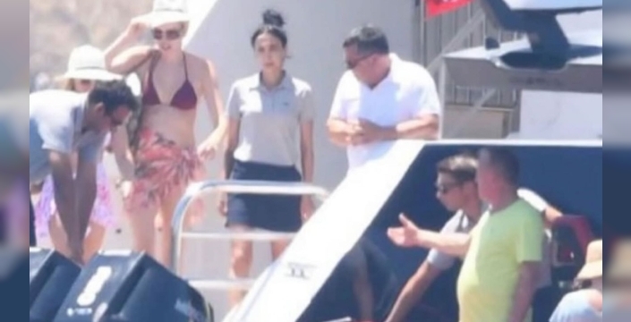 Ali Ağaoğlu altıncı kez baba olmaya hazırlanıyor, hamile eşinin karnı objektiflere takıldı