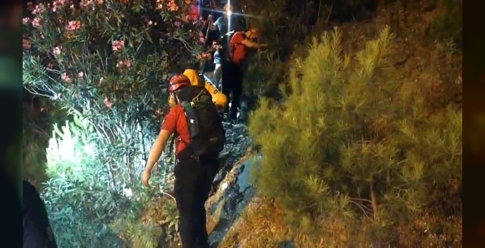 Antalya'da cep telefonundan gönderilen SOS mesajı ile kurtuldular