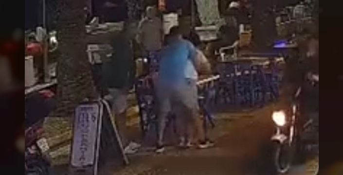 Avşa Adası'nda lokma kaçtı, işletmeci adeta bir kahraman gibi kurtardı!