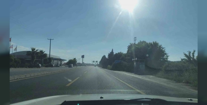 Aydın tabelası, çalıların arasında kayboldu