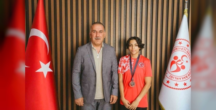 Aydınlı atlet Sude Naz Bayar, Balkan Şampiyonası'nda Türkiye'yi temsil edecek