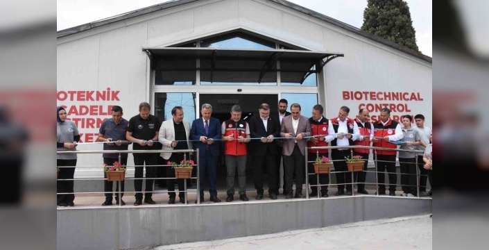 Bakan Yumaklı, İzmir'de Biyoteknik Mücadele Merkezi'nin açılışını yaptı