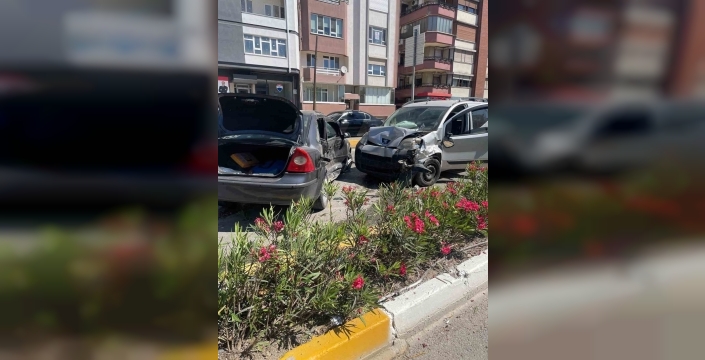 Balıkesir'de trafik ışıklarında dehşet: 3 kişi yaralandı