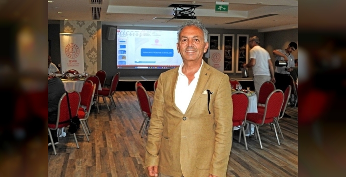 Çeşme'de hayat boyu öğrenme dönem sonu değerlendirme toplantısı yapıldı