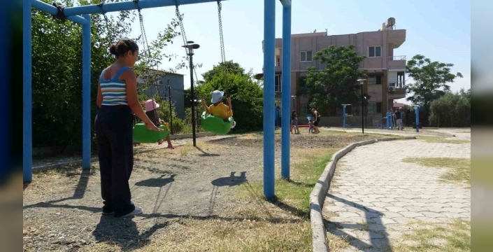 Çöp yakma ateşi, oyun parkını kül etti: Hatay'da şaşırtan olay