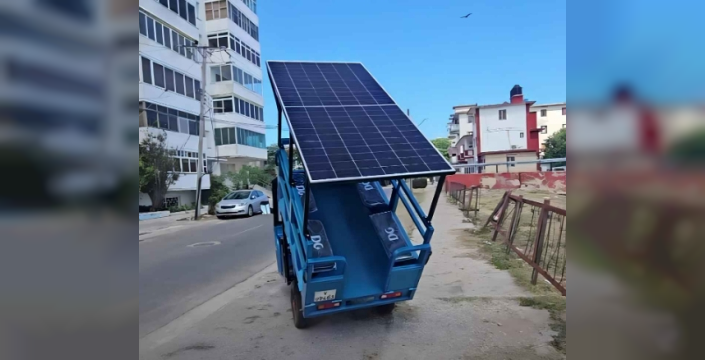 Devletin aklına gelmeyeni 21'lik dahi yaptı: Küba'da güneş enerjili bisikletler kapış kapış!