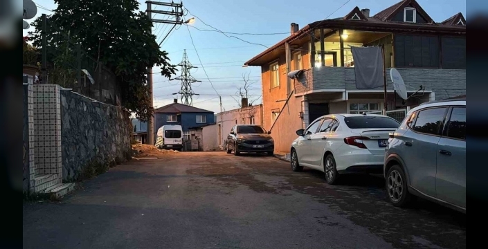 Dilovası'nda kan donduran cinayet: 'Namus meselesi' diye bağırdı, eşini 8 yerinden bıçakladı