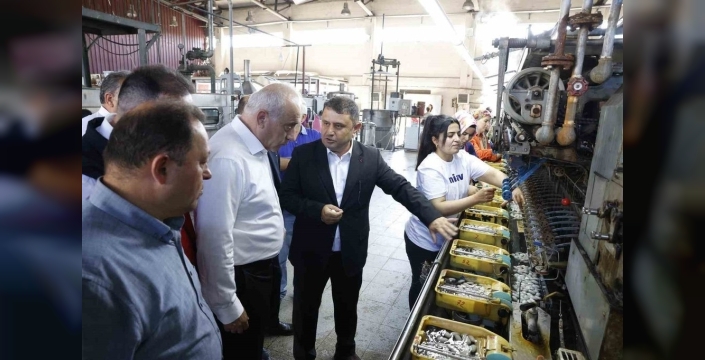 Diyarbakır'da ipek böcekçiliği kursiyerleri sertifikalarını aldı, bölge ekonomisi için umutlar arttı