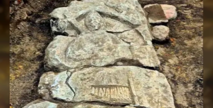 Dondurma dükkanının altından orta çağ şövalyesinin sırları çıktı