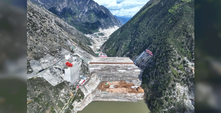 Dünyanın en yüksek barajı inşa ediliyor: Dadu Nehri'nde dev yatırım