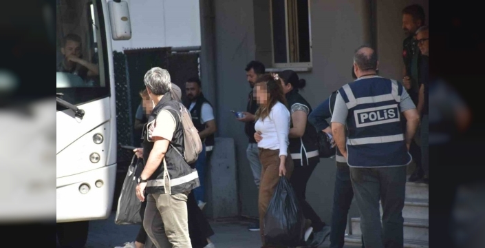 Ege Üniversitesi'nde dev yolsuzluk ağı çökertildi: Eski dekan ve başhekim dahil 27 kişi tutuklandı