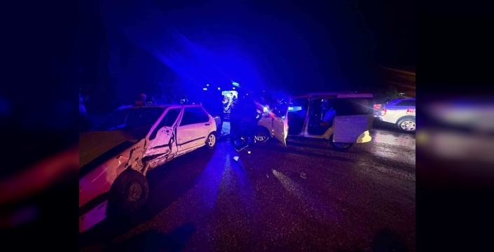 Erzincan'da kan donduran kaza: 5 yaralı!