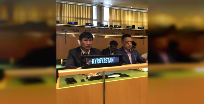 Eski Kırgızistan Bakanı ABD'de kuryelik yaparken görüntülendi: 'Emeğimle kazanmaktan gurur duyuyorum