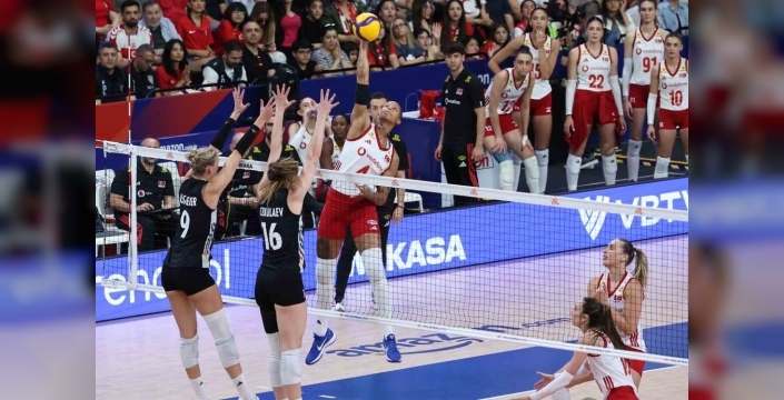 Filenin Sultanları, Almanya'yı nefes kesen maçla devirdi: 3-2