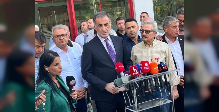 İzmir CHP'de şok karar sonrası Tugay olağanüstü toplandı: İl yönetimi tanınmıyor!