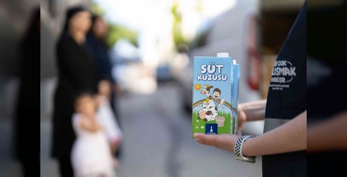 İzmir'de binlerce çocuğa 'Süt Kuzusu' eli uzandı: Yeni dönem başladı