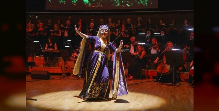 İzmir'de gönüllü öğretmenlerden unutulmaz konser