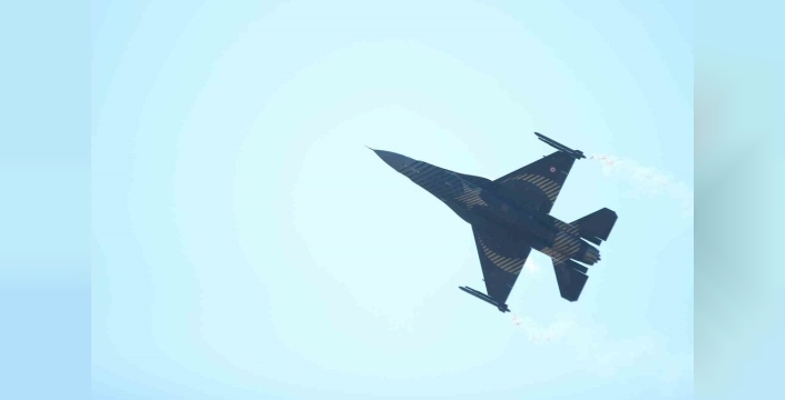 İzmir'deki havacılık festivalinde SOLOTÜRK rüzgarı estik