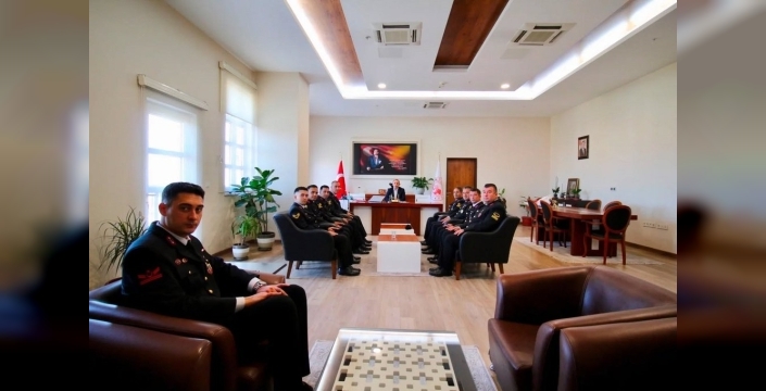 Kaymakam Erdoğan, jandarma personelini makamında ağırladı