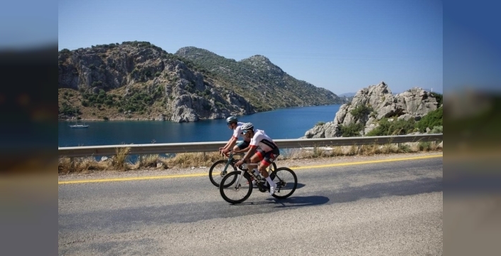 Marmaris, Tour de France atmosferiyle pedal çevirdi: Devler sahne aldı