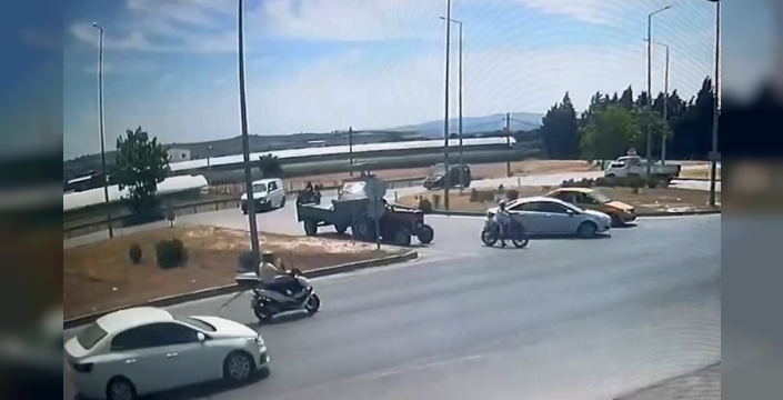 Menderes'te kan donduran kaza: Hatalı dönüş az kalsın can alıyordu!