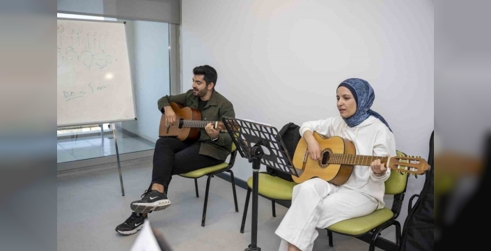 Mersin'deki ücretsiz müzik kursları sezonu tamamlıyor