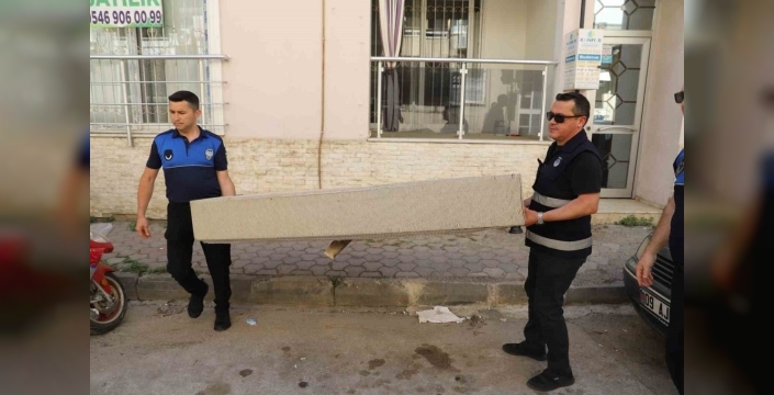 Nazilli'de kaldırımlar kurtuluyor: Zabıta işgallere geçit vermiyor