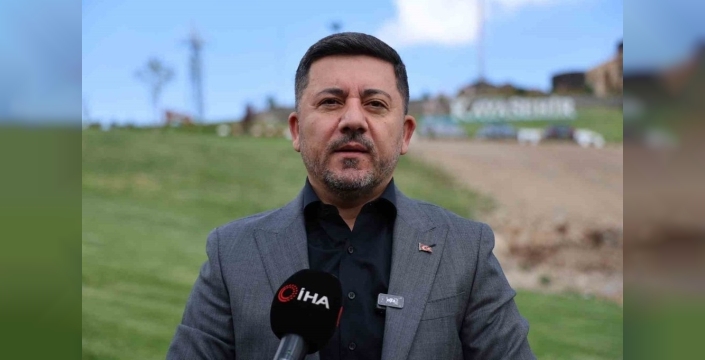 Rasim Arı, AK Parti'ye geri dönüyor: Rozetini Erdoğan takacak