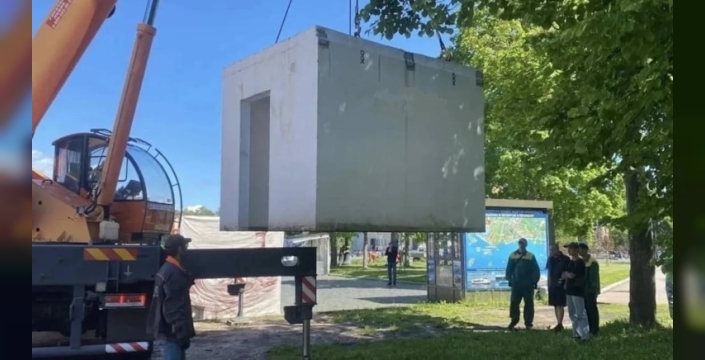 Savaş gölgesi St. Petersburg'a düştü: Otobüs duraklarına beton sığınaklar